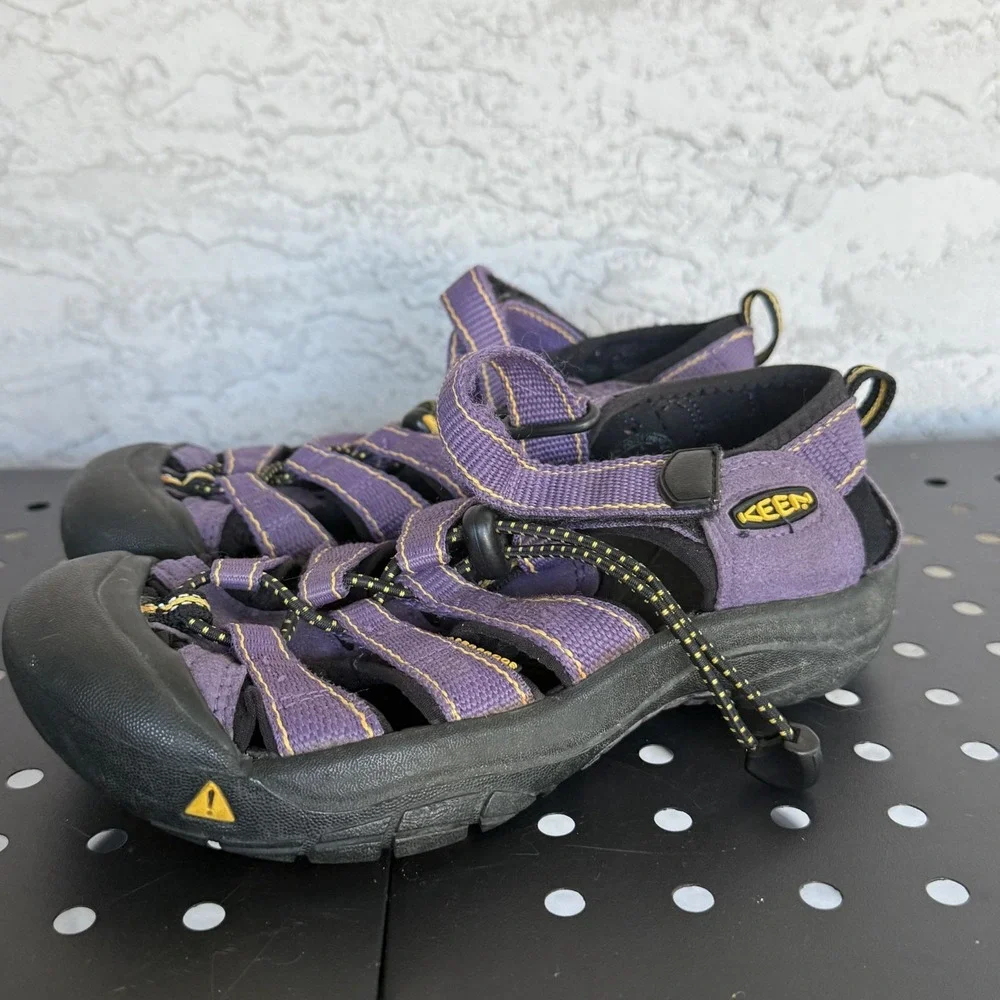 Keen Waterproof Newport Sandals‎ Youth 2.5 Purple Outdoor Hiking READ
